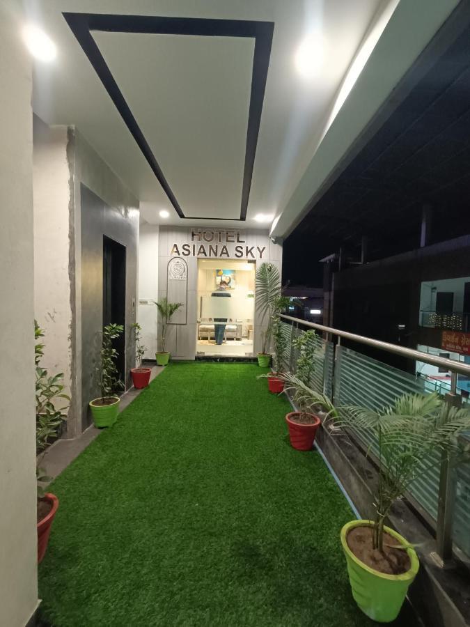 Hotel Asiana Sky Motera Ahmedabad Eksteriør billede