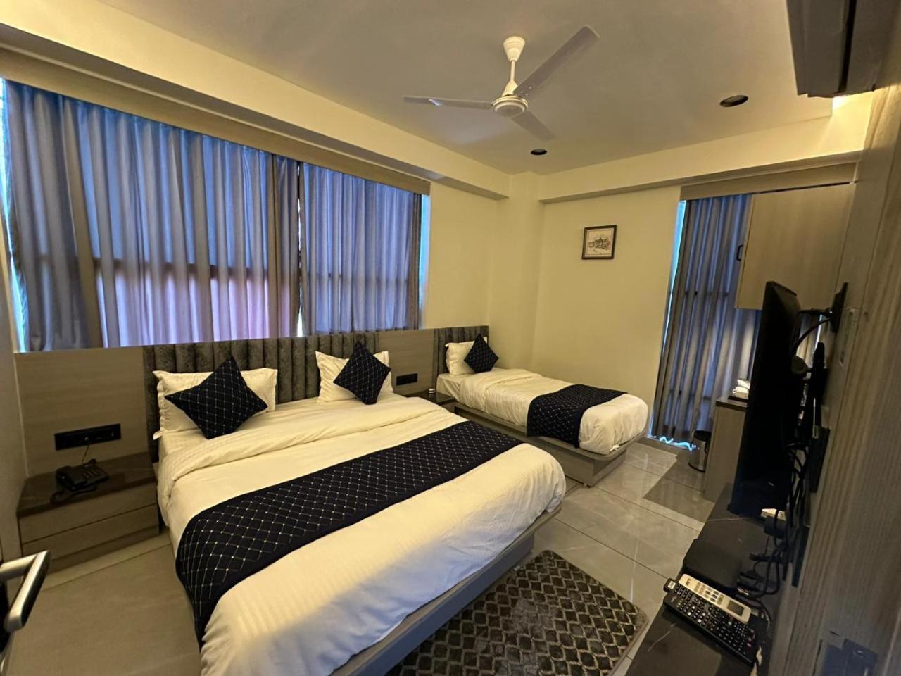 Hotel Asiana Sky Motera Ahmedabad Eksteriør billede
