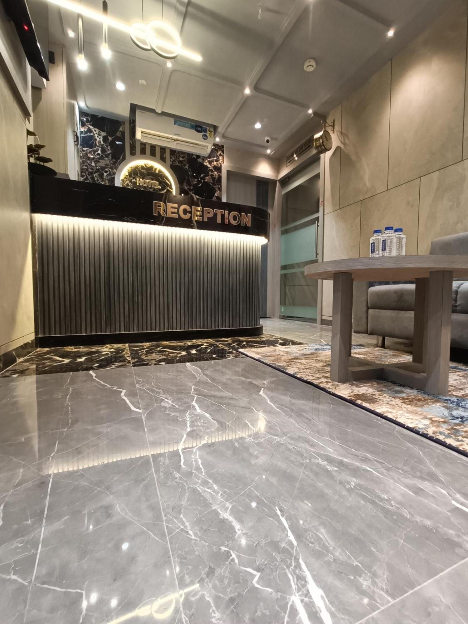 Hotel Asiana Sky Motera Ahmedabad Eksteriør billede